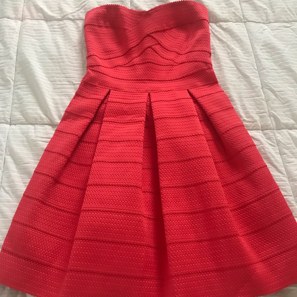 NWT Coral Express Bandage Dress